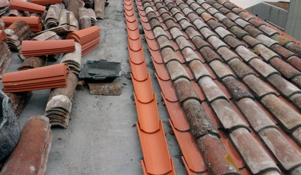 Reparación de cubiertas y tejas árabes